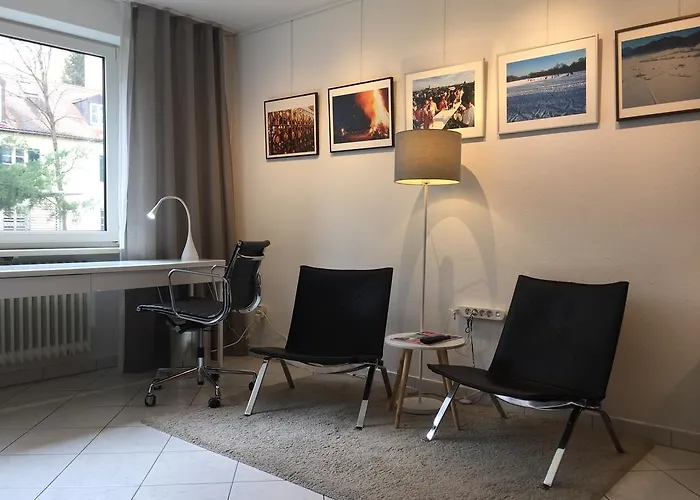 Quiet Oasis Universities/arts District *